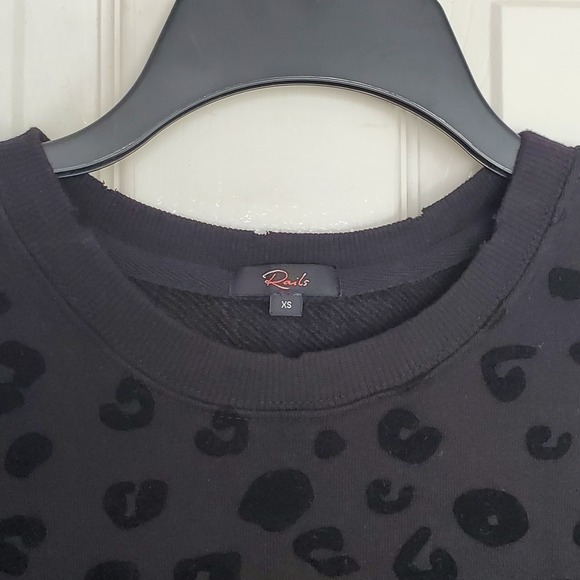 Rails Marlo Black Flocked Leopard Side Zip Sweatshirt 801-352-588 Womens XS - Picture 2 of 10